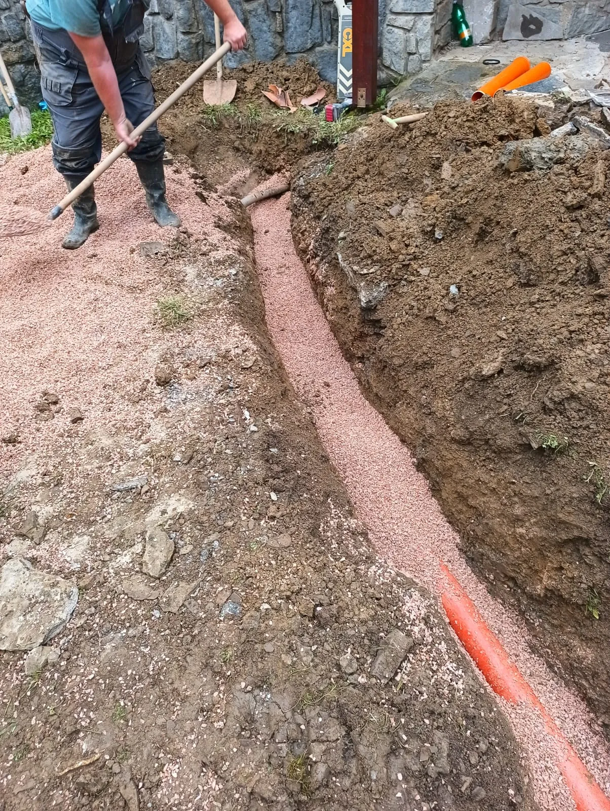 Kanalizácia a potrubie — fotografia 3 z 20 — MENCO s.r.o.