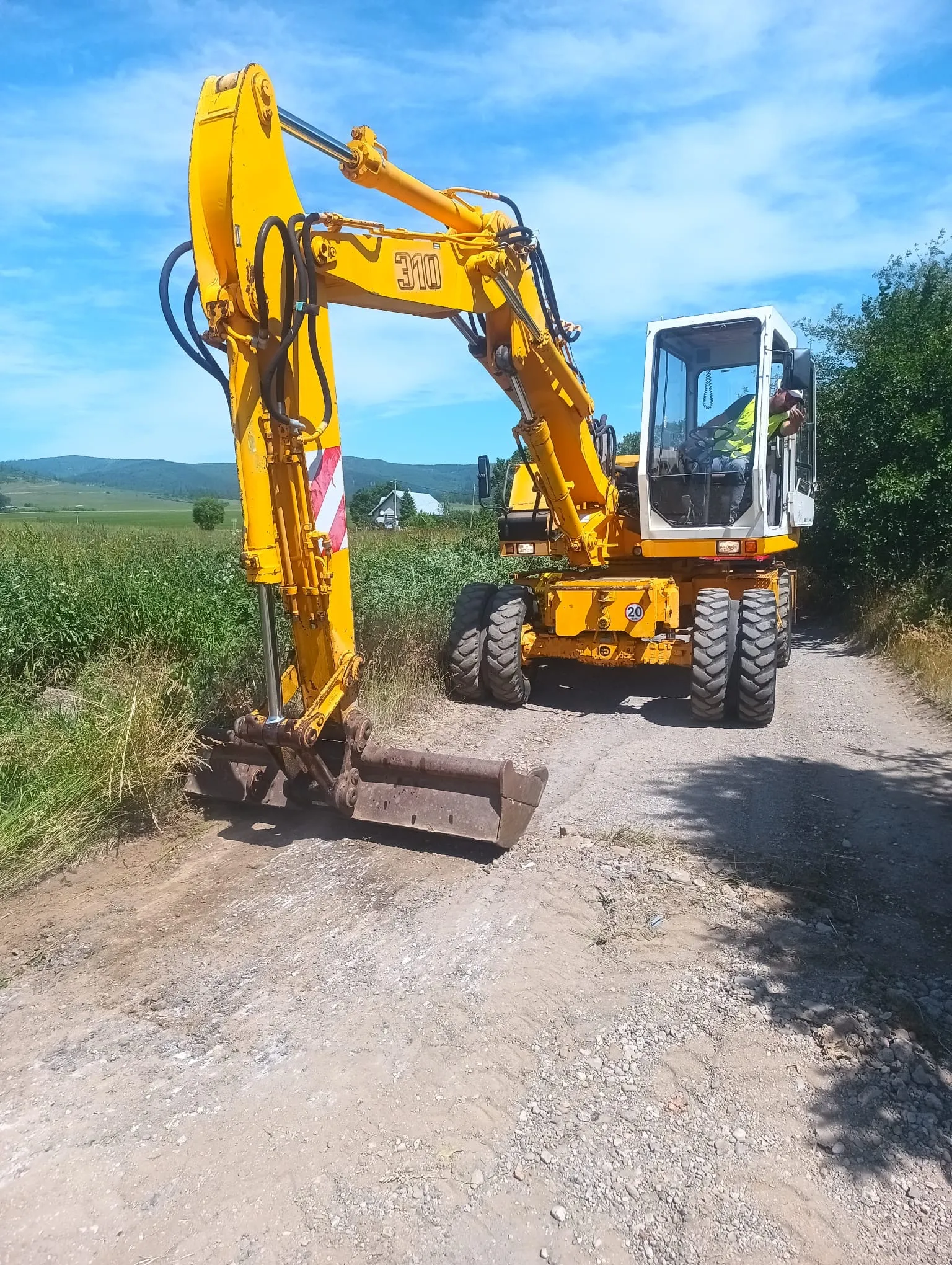 Kanalizácia a potrubie — fotografia 12 z 20 — MENCO s.r.o.