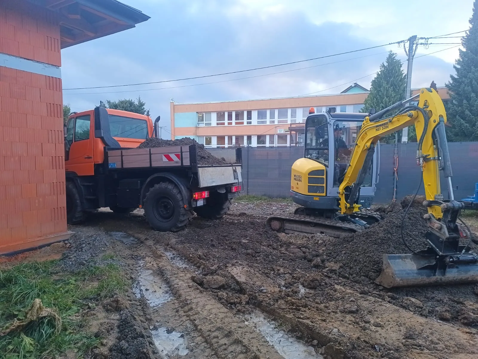 Preprava a logistika — fotografia 15 z 15 — MENCO s.r.o.