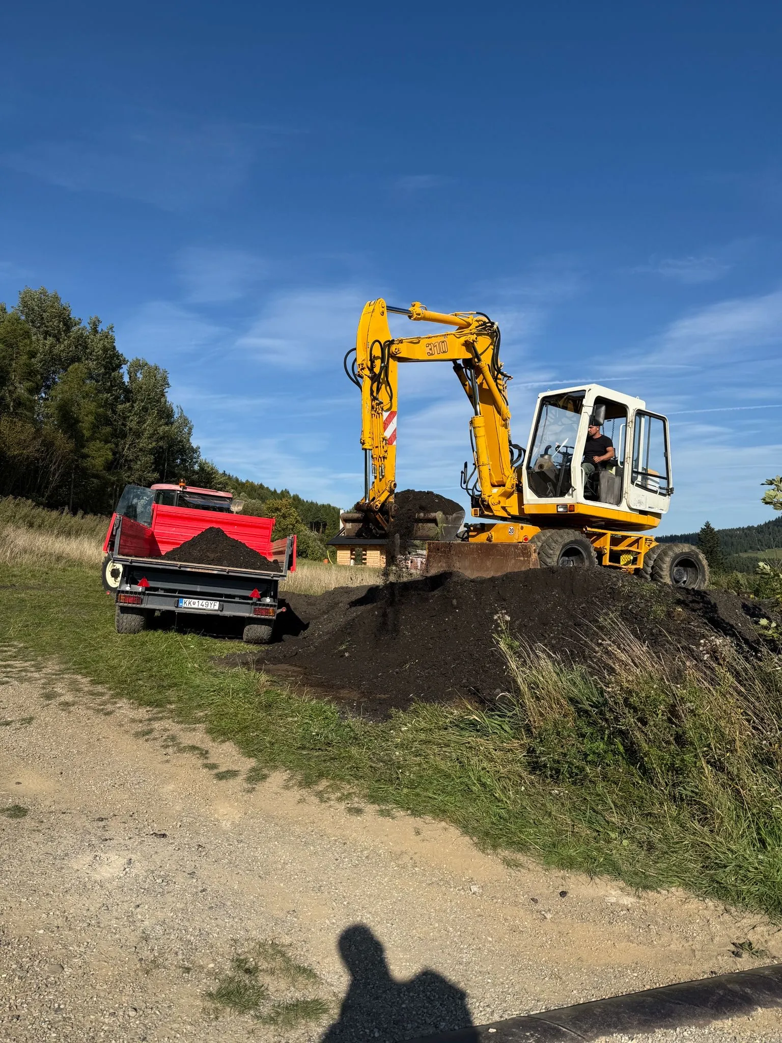 Terén a zemné práce — fotografia 4 z 32 — MENCO s.r.o.